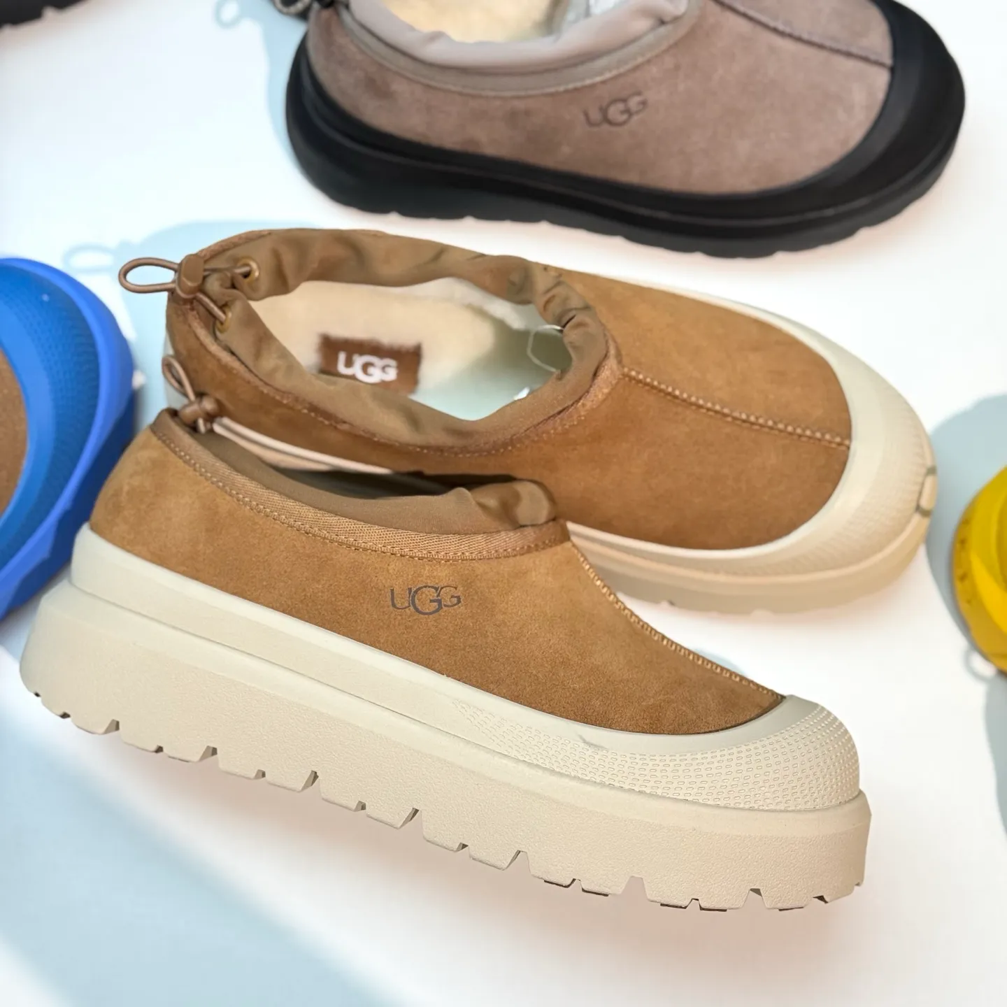 Local 💰600 Exclusive version Original OEM grade UGG Wang Yibo's same style High-end exclusive supply Pyramid-top workmanship quality High-end needs to come # Big advantage supply ❗️❗️❗️ Low-top men's and women's shoes size: 36 37 38 39 40 41 42 43 44#